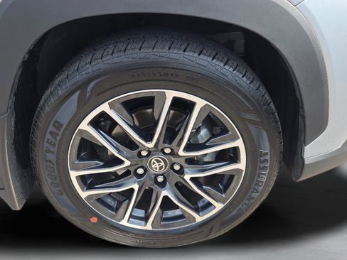 Certified 2026 Toyota Corolla Cross XLE w/ Convenience Package FWD image 36
