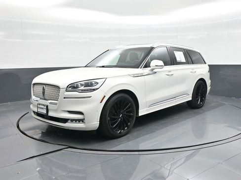 Used 2021 Lincoln Aviator Reserve w/ Equipment Group 208A image 12