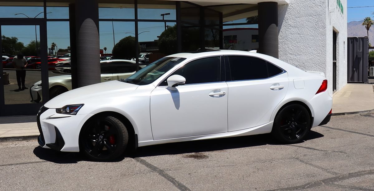 Used 2017 Lexus IS 200t w/ Navigation System Package RWD image 4