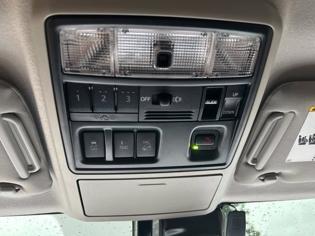 Used 2022 Toyota 4Runner Limited AWD/4WD image 34