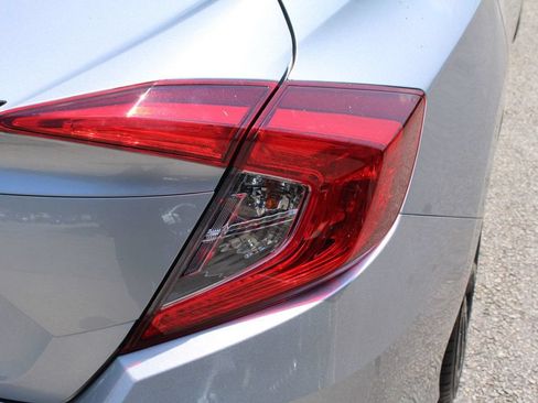 Used 2019 Honda Civic Sport image 10