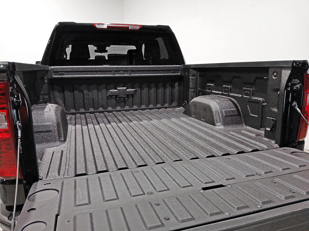 Used 2026 Chevrolet Silverado 1500 Custom Trail Boss w/ Turbomax Blackout Package AWD/4WD image 8