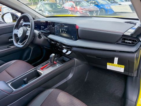 New 2026 Nissan Kicks SR w/ Cold Weather Package image 9