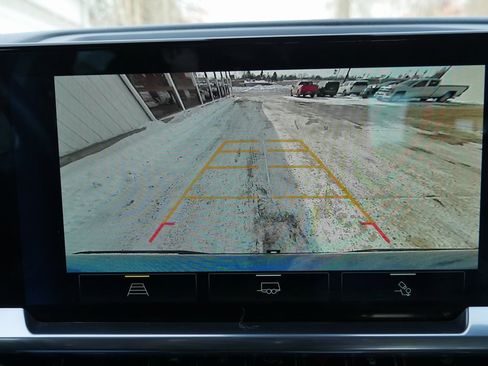 Used 2024 Chevrolet Silverado 1500 LT Trail Boss image 17