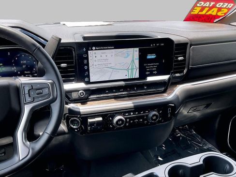 Used 2026 Chevrolet Silverado 1500 LT RWD image 7