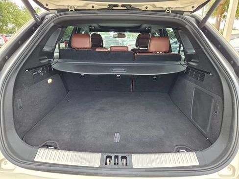 Used 2018 Lincoln MKX Reserve w/ Driver Assistance Package FWD image 9