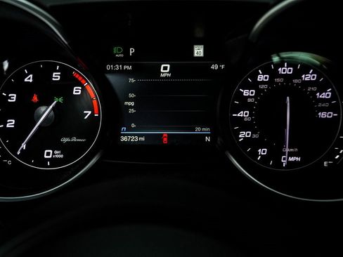 Used 2023 Alfa Romeo Giulia Veloce image 30