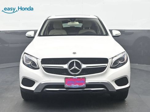 Used 2019 Mercedes-Benz GLC 300 4MATIC Coupe image 2