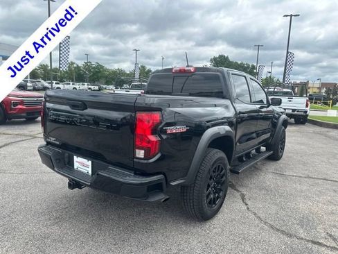 Used 2024 Chevrolet Colorado Trail Boss w/ Advanced Trailering Package AWD/4WD image 3