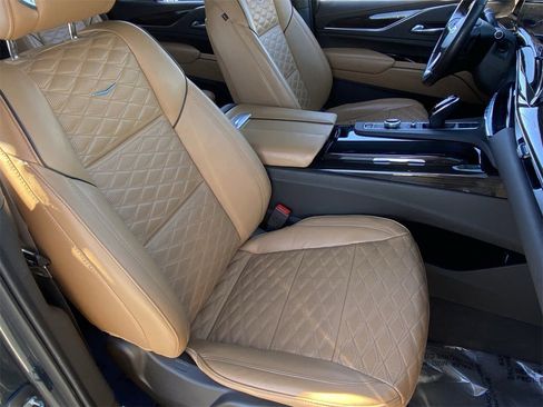 Used 2021 Cadillac Escalade Sport w/ Driver Assist Tech Package image 10