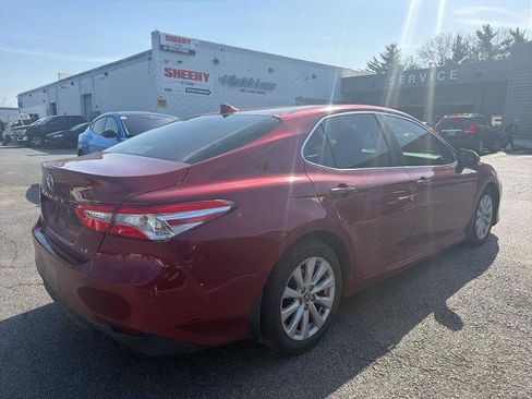 Used 2020 Toyota Camry LE image 2