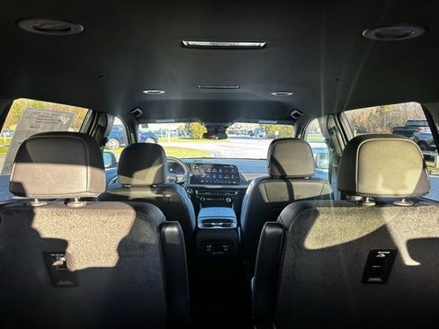 New 2026 Chevrolet Traverse LT image 13