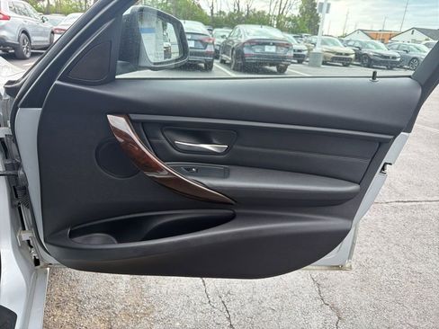 Used 2015 BMW 328i xDrive Sedan AWD/4WD image 25