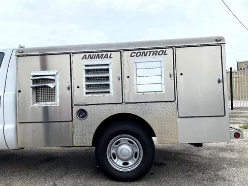 Used 2010 Ford F250 XLT image 10