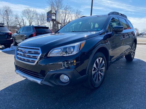 Used 2016 Subaru Outback 3.6R Limited image 7