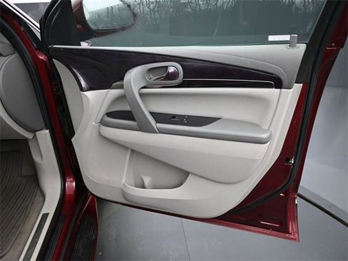 Used 2017 Buick Enclave Leather w/ Trailering Package image 22