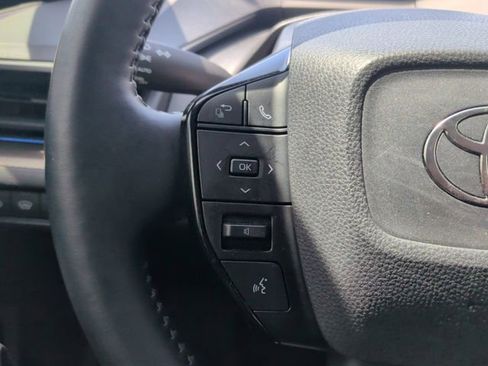 Used 2023 Toyota Prius XLE FWD image 19