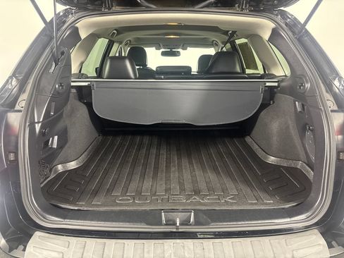 Used 2016 Subaru Outback 2.5i Limited AWD/4WD image 29