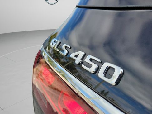 Certified 2025 Mercedes-Benz GLS 450 4MATIC image 31