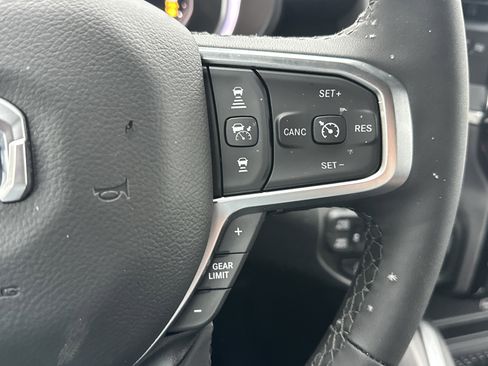 New 2026 RAM 1500 Big Horn AWD/4WD image 9