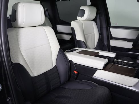 Used 2023 Toyota Tundra Capstone image 28