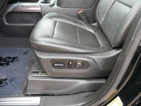 Used 2019 Chevrolet Silverado 1500 LTZ w/ LTZ Plus Package image 20