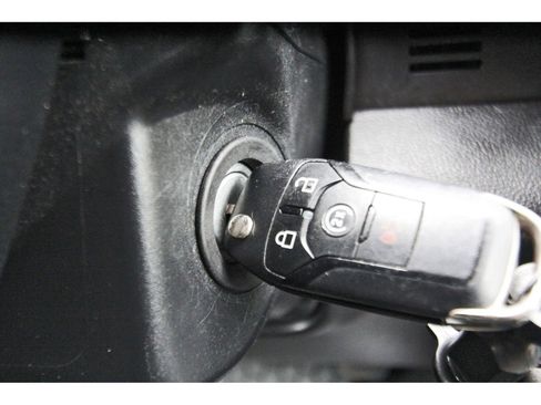 Used 2016 Ford F150 XLT w/ Equipment Group 302A Luxury RWD image 18