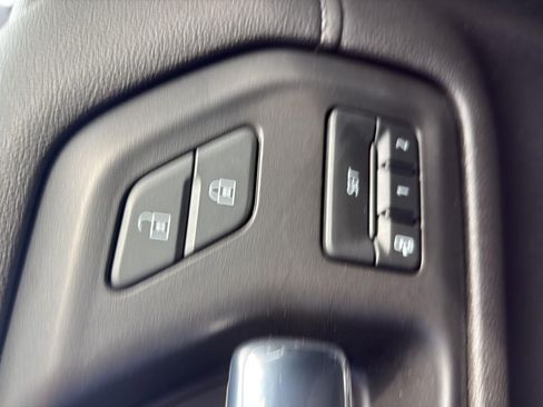 Used 2022 Chevrolet Silverado 2500 LTZ w/ LTZ Plus Package AWD/4WD image 27