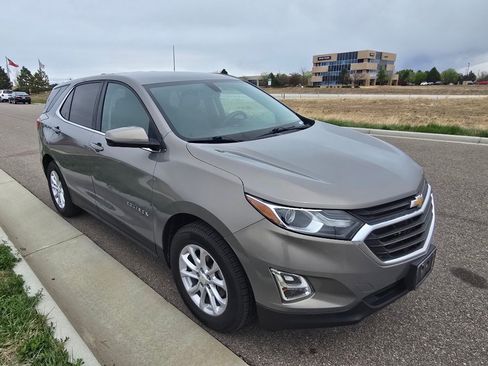 Used 2018 Chevrolet Equinox LT image 7