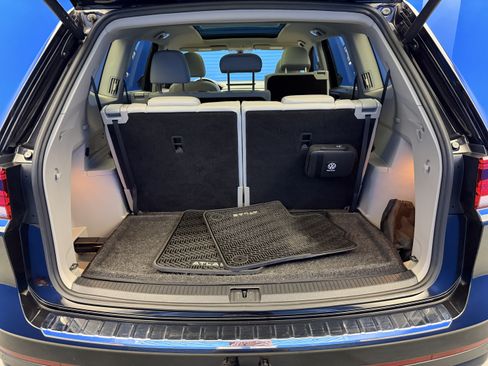 Used 2023 Volkswagen Atlas SE w/ Panoramic Sunroof Package AWD/4WD image 28