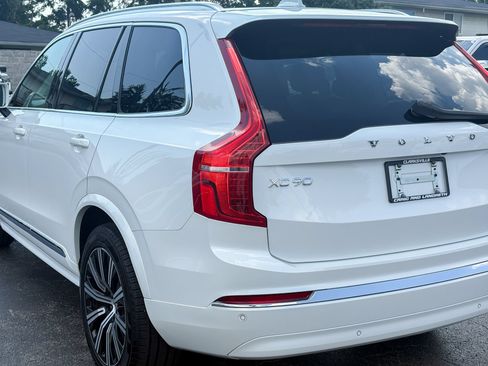 Used 2025 Volvo XC90 B5 Core AWD/4WD image 14