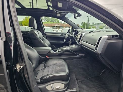 Used 2013 Porsche Cayenne GTS AWD/4WD image 10