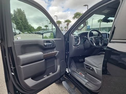 Used 2020 Chevrolet Silverado 1500 LT Trail Boss AWD/4WD image 10