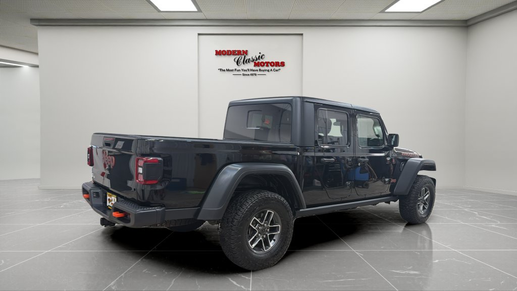 Used 2026 Jeep Gladiator Mojave AWD/4WD image 5