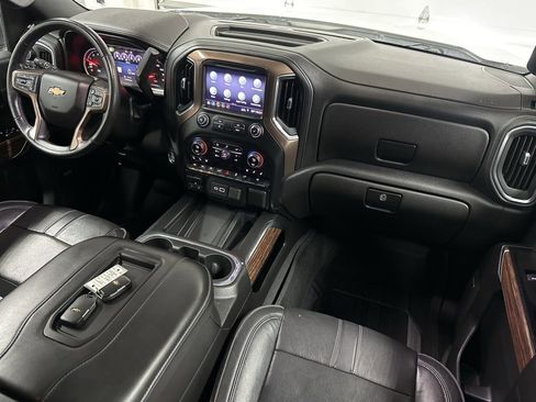 Used 2019 Chevrolet Silverado 1500 High Country w/ Technology Package image 13