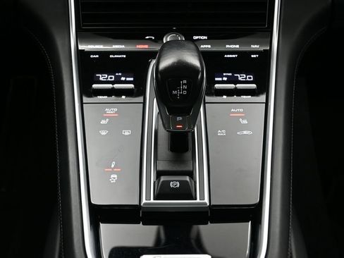 Certified 2019 Porsche Panamera GTS w/ Premium Package Plus AWD/4WD image 24