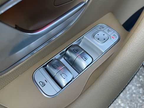 Used 2026 Mercedes-Benz GLS 450 4MATIC image 14