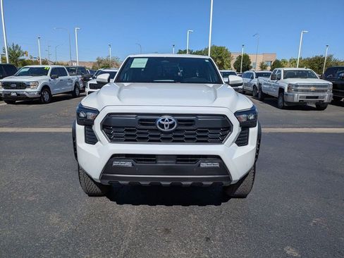 Used 2024 Toyota Tacoma TRD Off-Road w/ TRD Off Road Upgrade Package AWD/4WD image 9