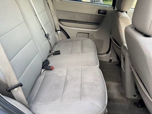 Used 2011 Ford Escape XLT image 11