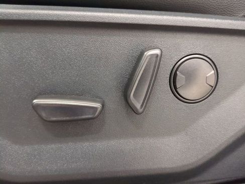 New 2026 Ford F250 Lariat w/ Black Appearance Package image 21