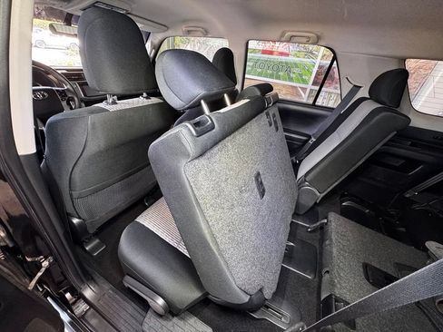 Used 2019 Toyota 4Runner SR5 AWD/4WD image 41
