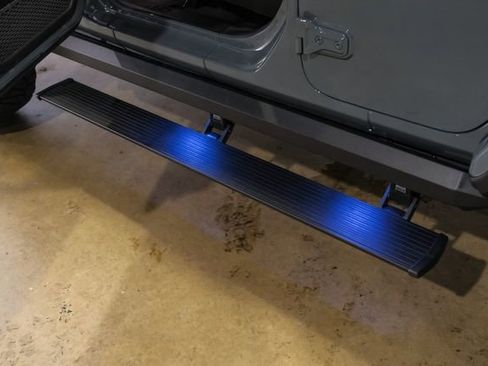 Used 2024 Jeep Wrangler Unlimited Rubicon 392 image 12