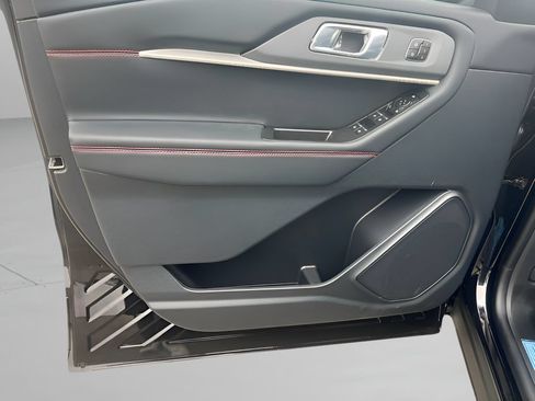 New 2026 Ford Explorer ST-Line w/ ST-Line Street Pack AWD/4WD image 23