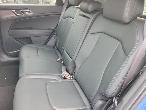 New 2026 Kia Sportage EX image 7