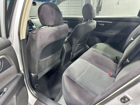 Used 2013 Nissan Altima 2.5 S FWD image 24