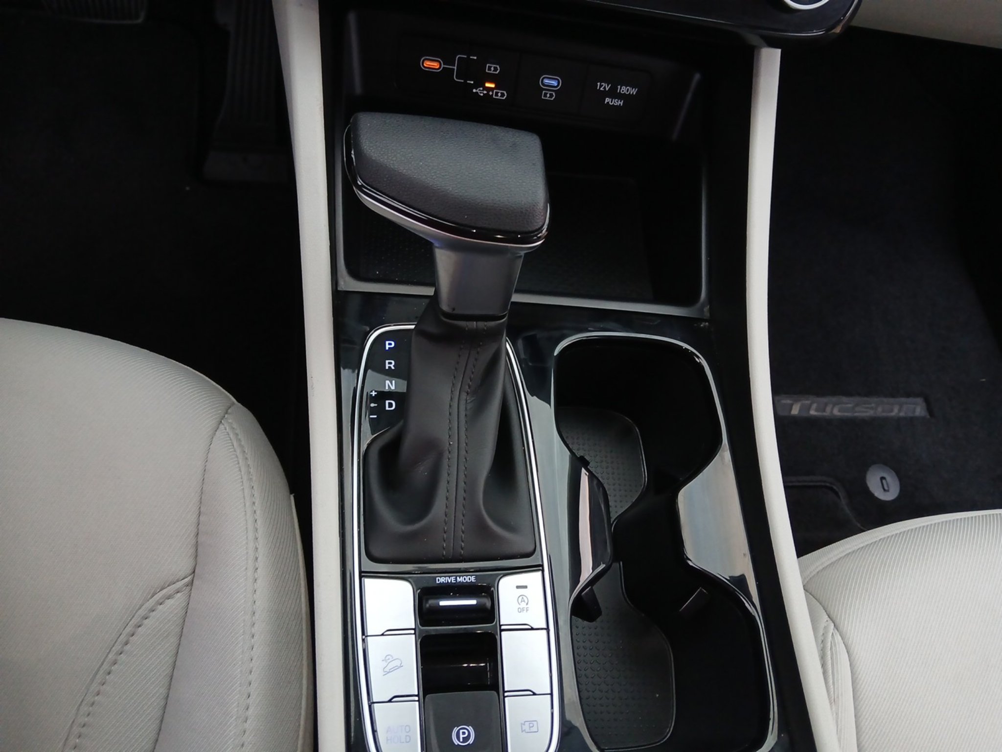 Used 2026 Hyundai Tucson SEL FWD image 18
