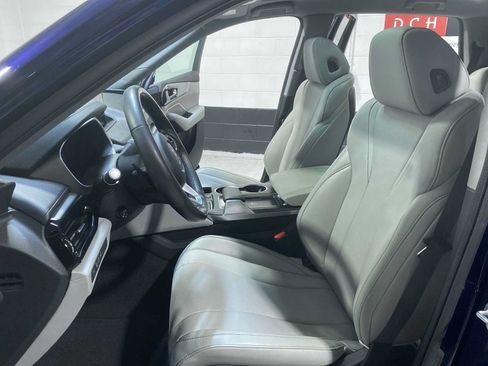Used 2024 Acura MDX SH-AWD w/ Technology Package image 11