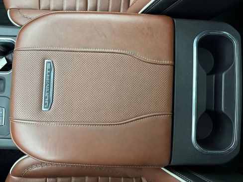 Used 2024 GMC Sierra 2500 Denali Ultimate w/ Max Trailering Package image 32