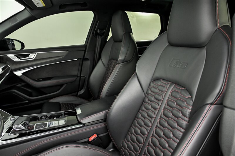 Used 2023 Audi RS 6 AWD/4WD image 18