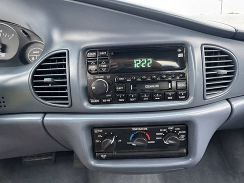 Used 1998 Buick Century Custom FWD image 13